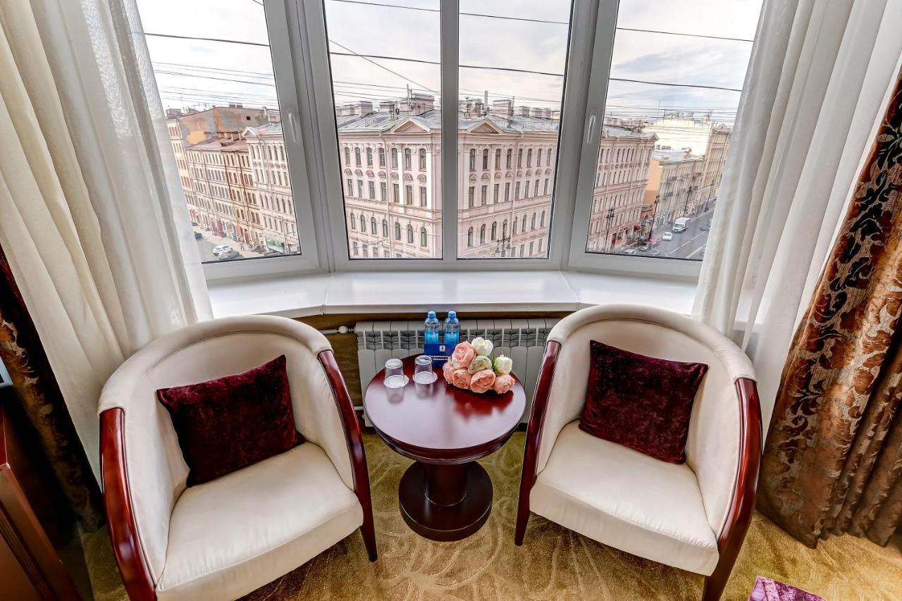 ホテル Akyan St.Petersburg サンクトペテルブルク エクステリア 写真
